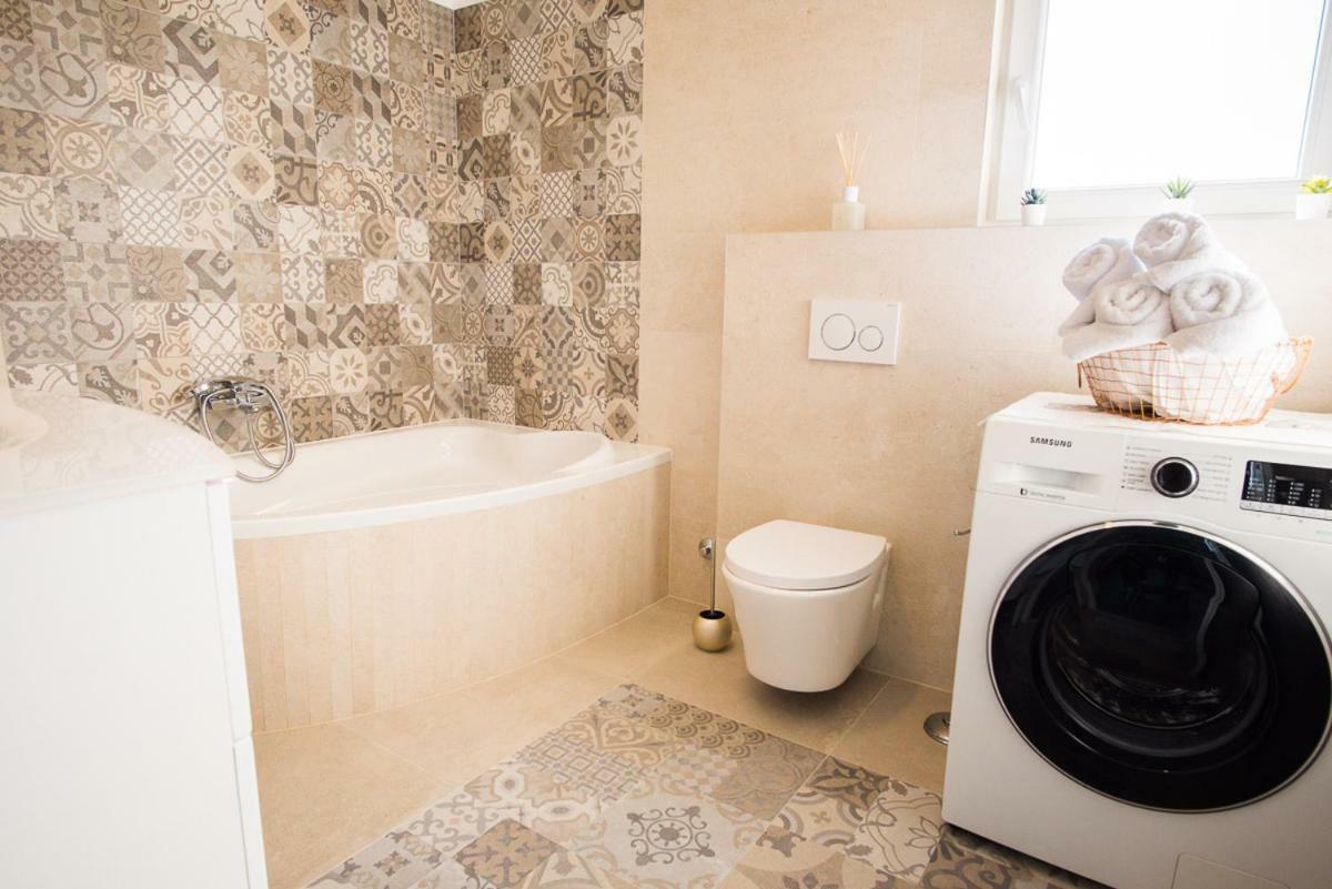 Apartments Cambio Kaštela المظهر الخارجي الصورة