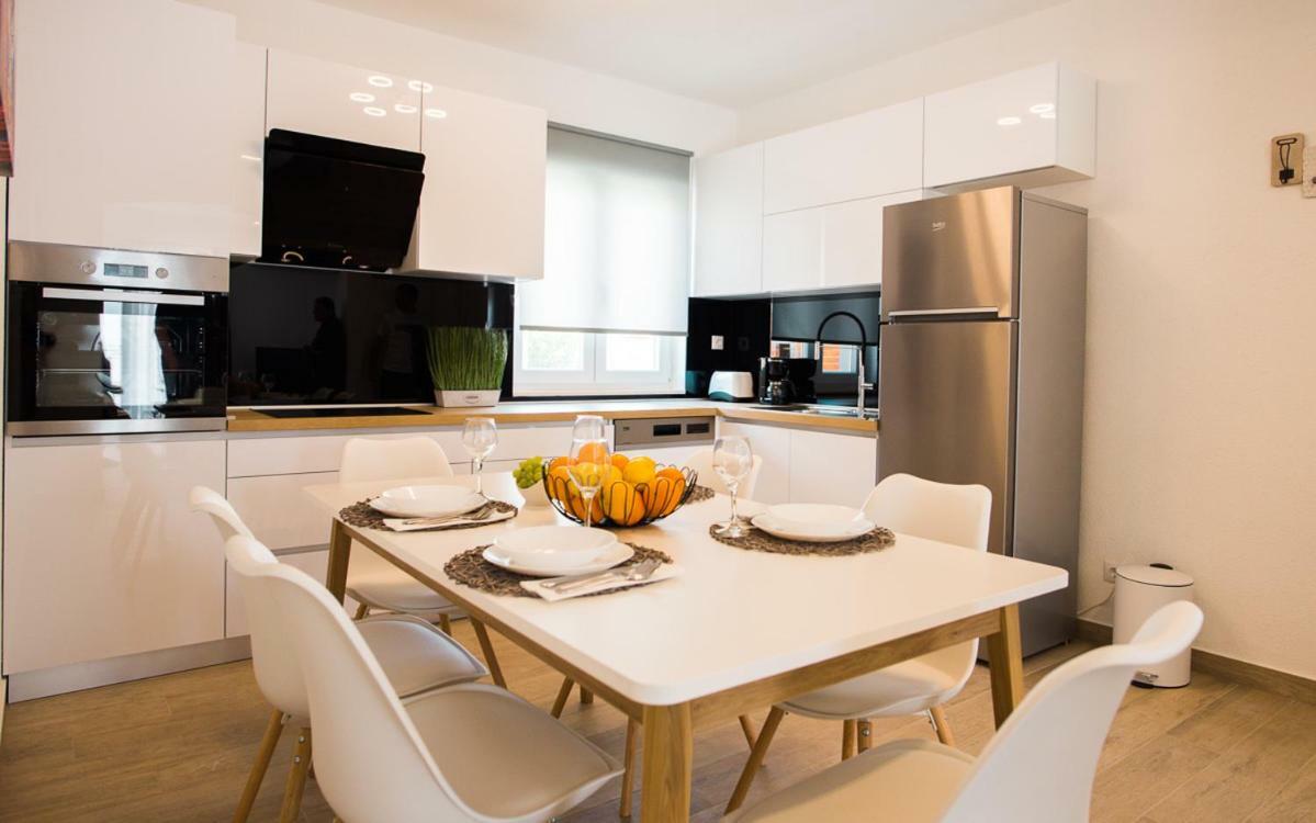 Apartments Cambio Kaštela المظهر الخارجي الصورة