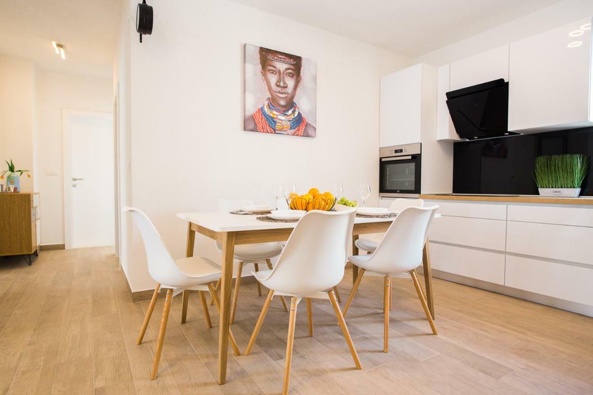Apartments Cambio Kaštela المظهر الخارجي الصورة