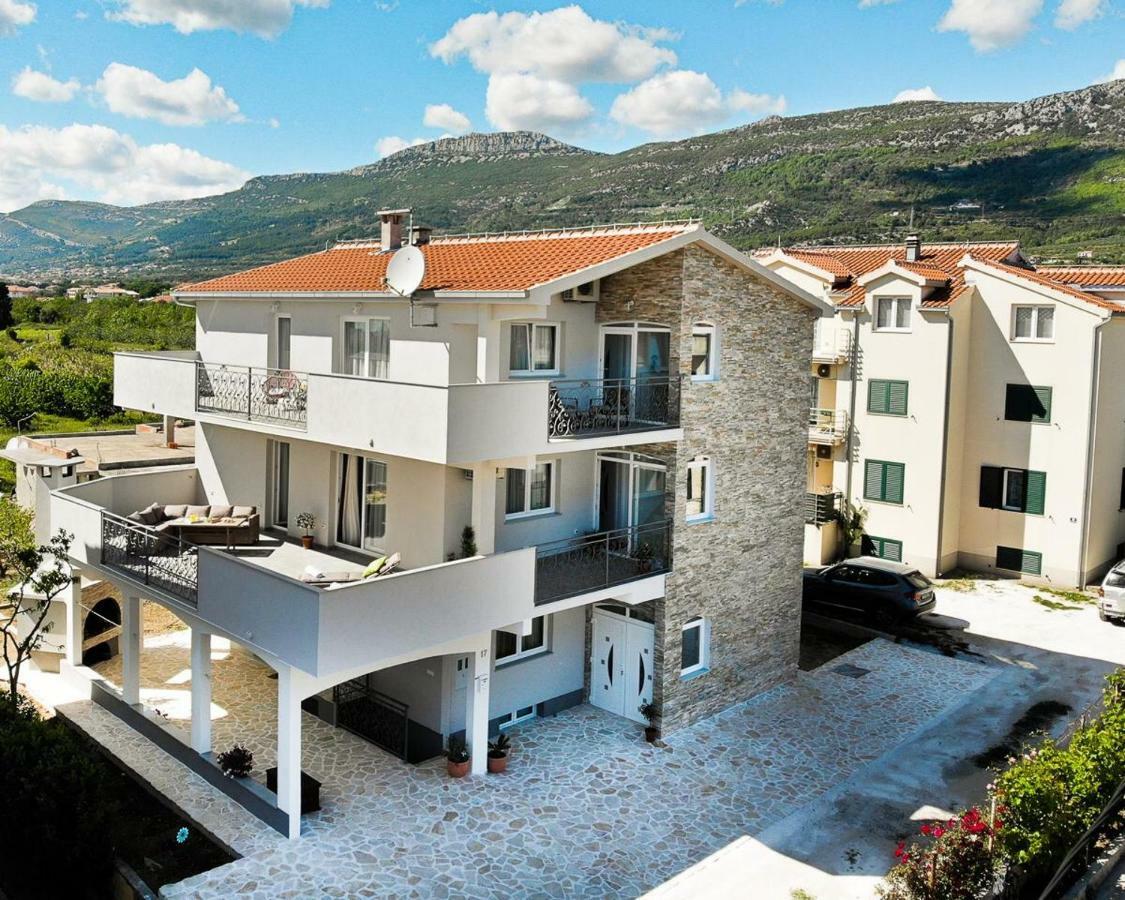 Apartments Cambio Kaštela المظهر الخارجي الصورة